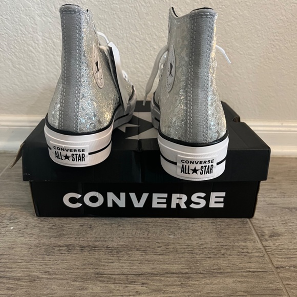 SOLD - Picture 3 of 4